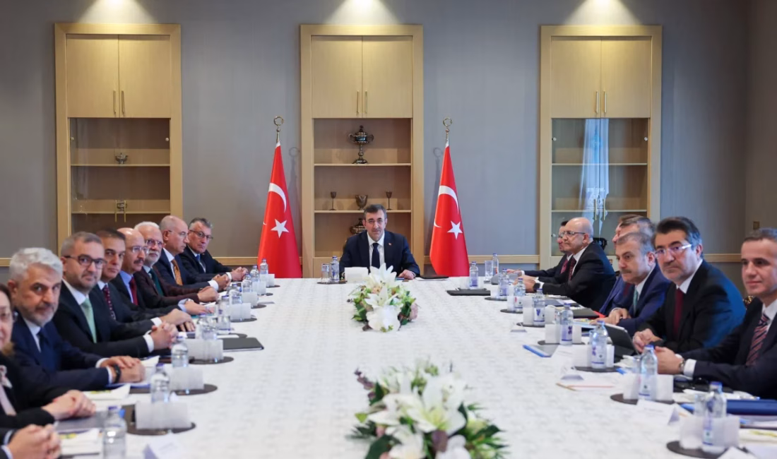 Fon Kurulu toplantısı sona erdi: Ödeme takvimi masada ANKARA – BHA Cumhurbaşkanı Yardımcısı Cevdet Yılmaz başkanlığında Fon Koordinasyon