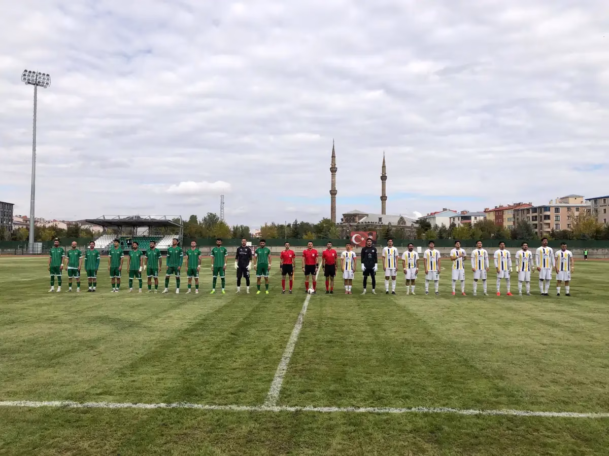 KARS – BHA  Kars Atletizm Çim Sahası’nda saat 14.00’te başlayan