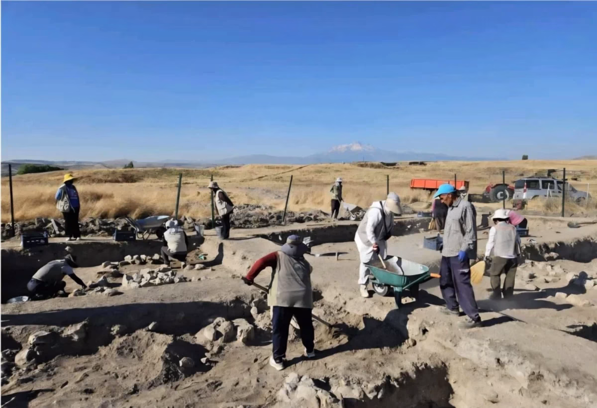 Kültür ve Turizm Bakanı Mehmet Nuri Ersoy, Kayseri’deki Kültepe-Kaniş kazılarında