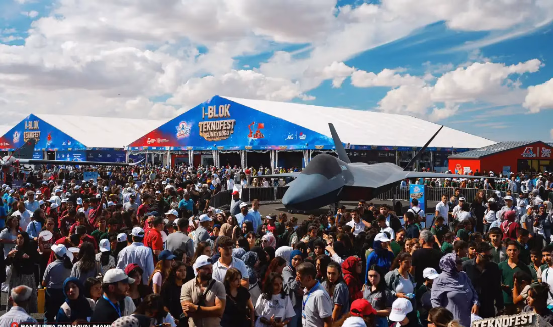 TEKNOFEST Güneydoğu’da ikinci gün heyecanı ŞANLIURFA – BHA TEKNOFEST Güneydoğu’da ikinci gün etkinlikleri başladı. Sanayi