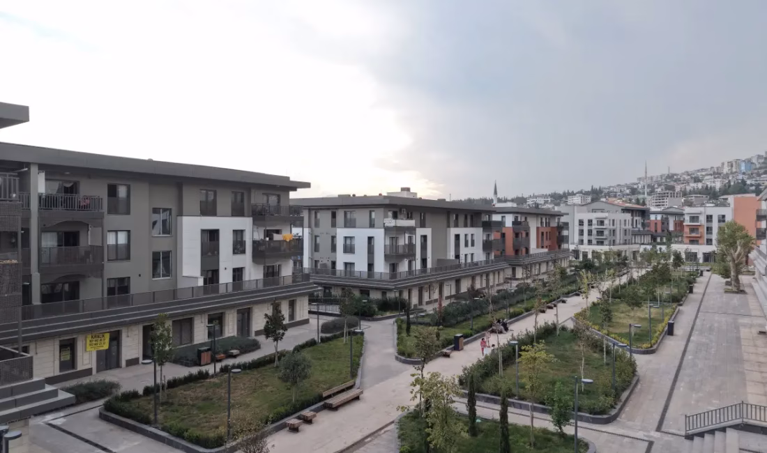 Türkiye’nin deprem bölgesindeki konut üretimi ABD basınında ANKARA – BHA Türkiye’nin 6 Şubat 2023’te meydana gelen Kahramanmaraş
