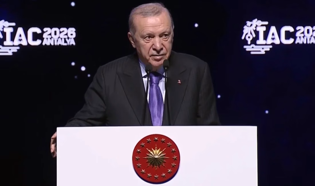 Türkiye’nin uzay yarışında geri kalmasına müsaade etmedik ANTALYA – BHA Cumhurbaşkanı Recep Tayyip Erdoğan, Antalya NEST Kongre